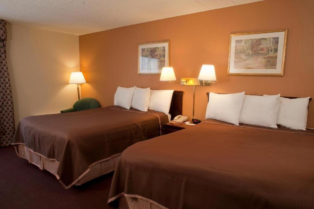 Howard Johnson By Wyndham Bartonsville/Poconos Area Buitenkant foto