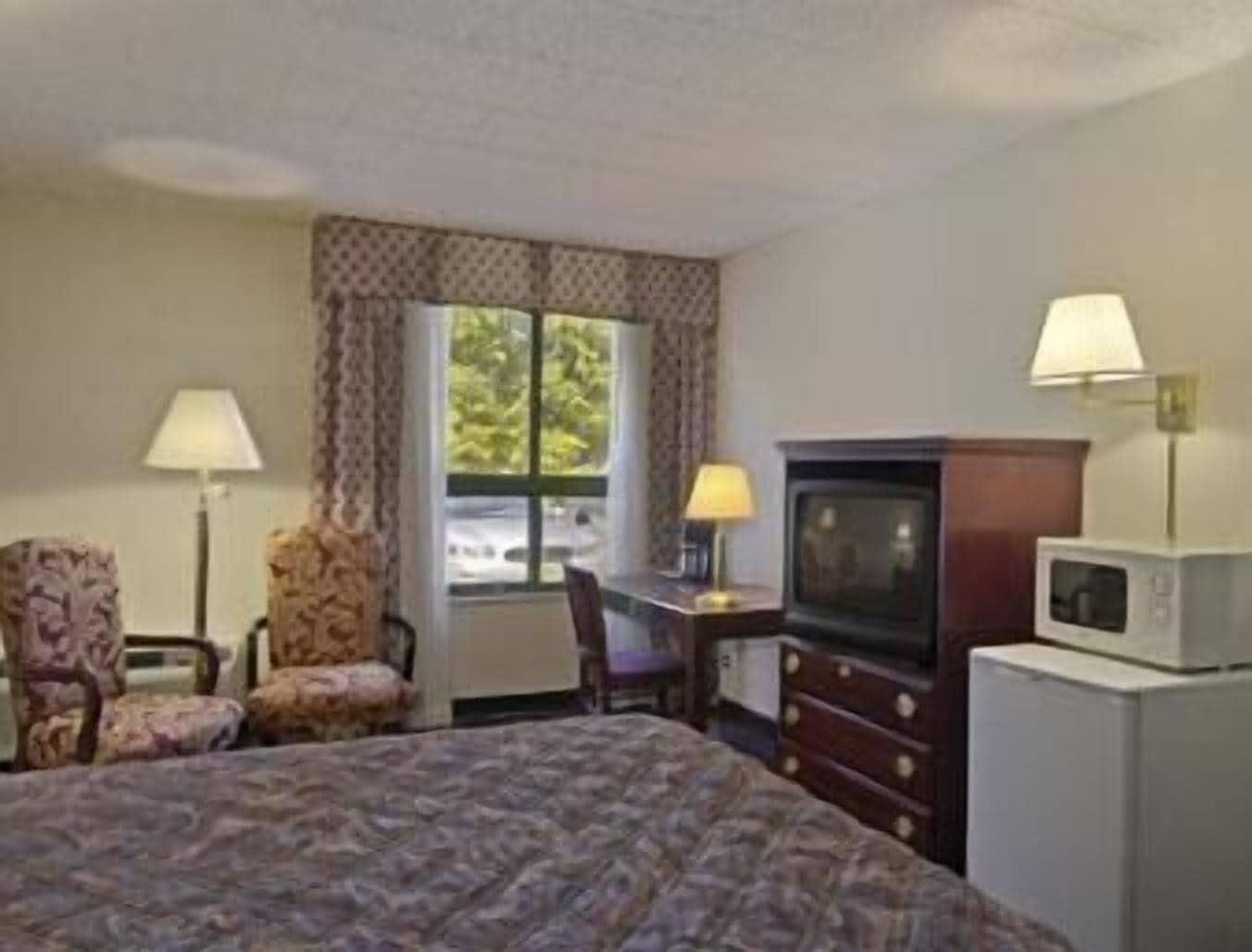 Howard Johnson By Wyndham Bartonsville/Poconos Area Buitenkant foto