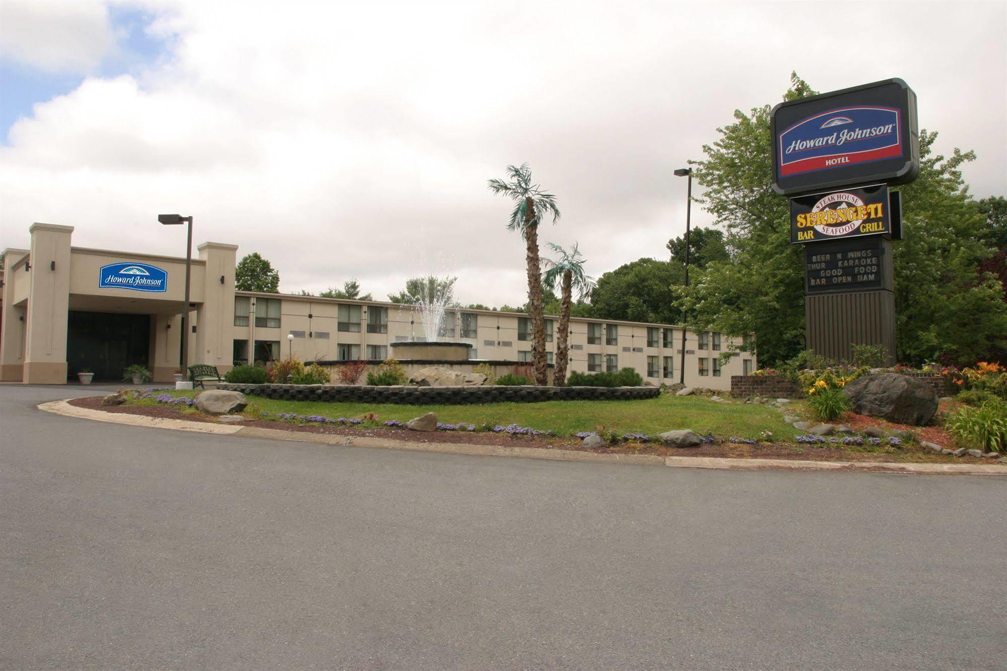 Howard Johnson By Wyndham Bartonsville/Poconos Area Buitenkant foto